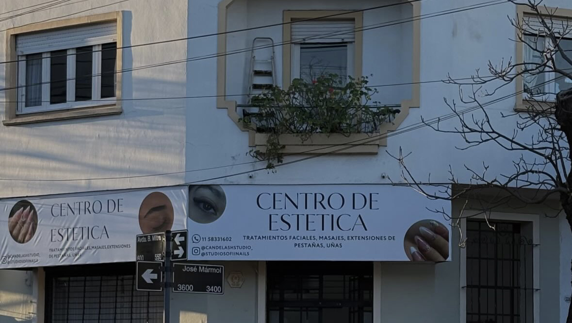 Recepción acogedora y moderna de Centro de Estética en Vicente López